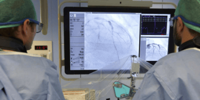 Dr Rajat Rawat best cardiologist in agra doing angiography and angioplasty stenting procedure